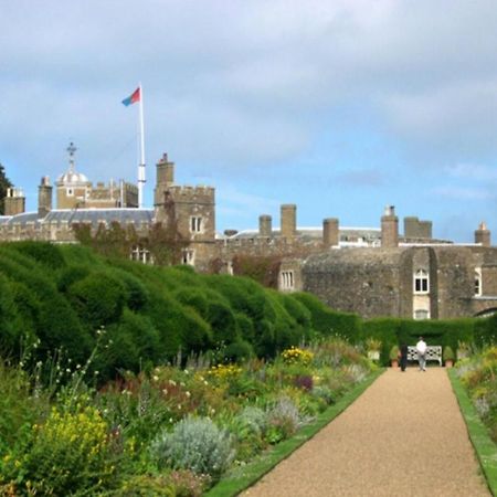 Walmer The Courtyard - Cosy, Secluded With Luxury Suite מראה חיצוני תמונה