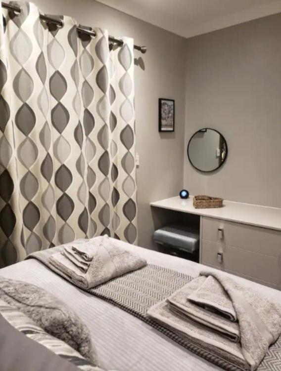 Walmer The Courtyard - Cosy, Secluded With Luxury Suite מראה חיצוני תמונה